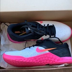 BRAND NEW Nike Metcon 4 Trainers